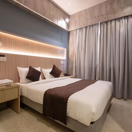 Hotel Grand Seasons- Navi Mumbai Bagian luar foto