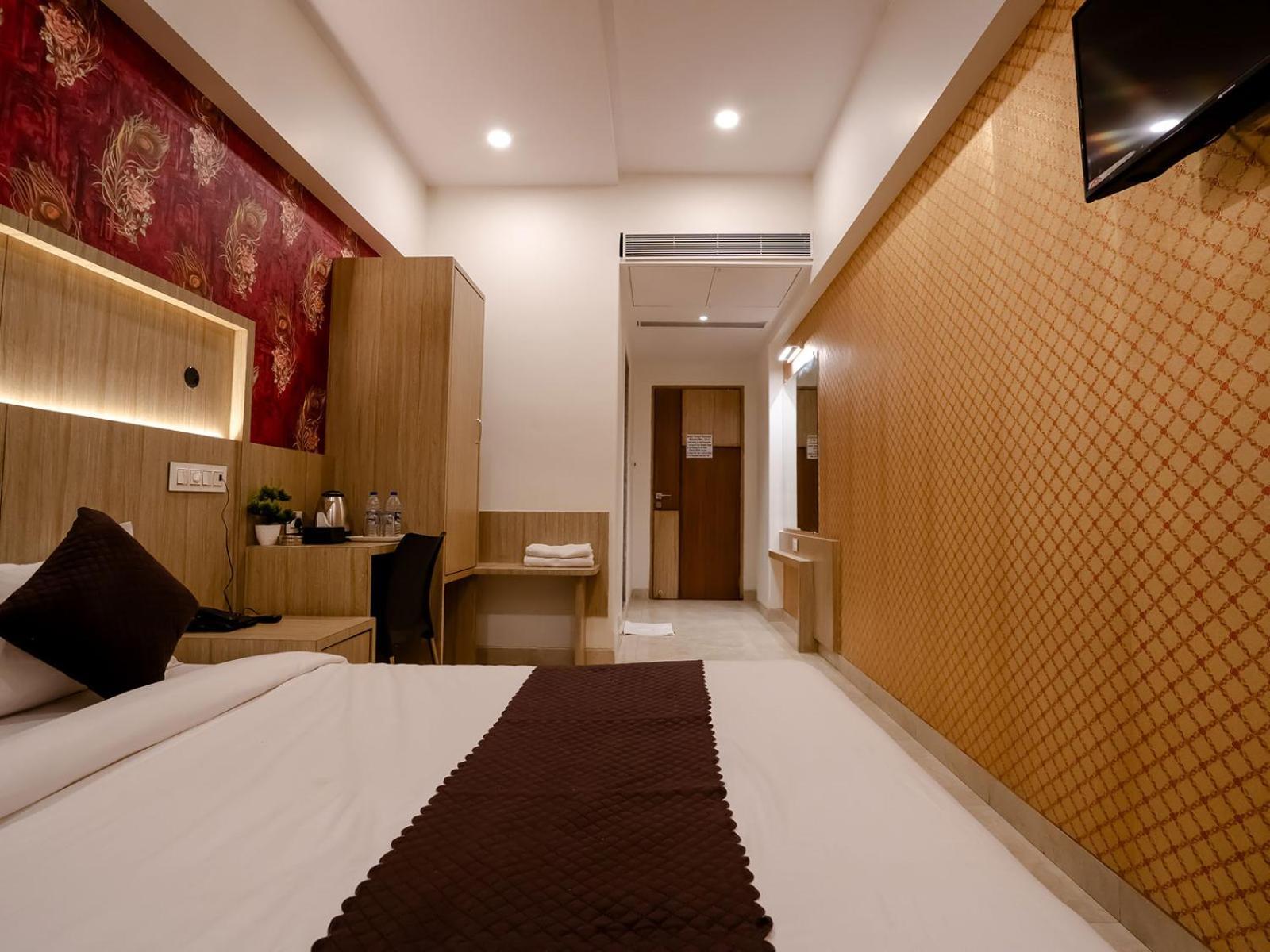 Hotel Grand Seasons- Navi Mumbai Bagian luar foto