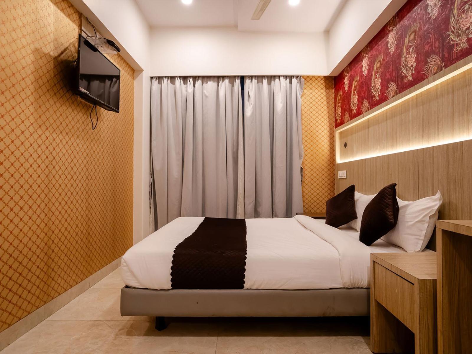 Hotel Grand Seasons- Navi Mumbai Bagian luar foto