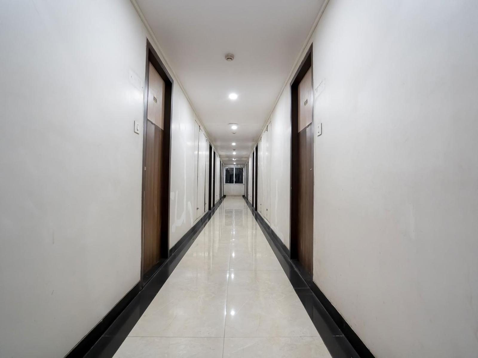 Hotel Grand Seasons- Navi Mumbai Bagian luar foto